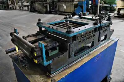 12″ ARDCOR 16-Roll Stock Straightener