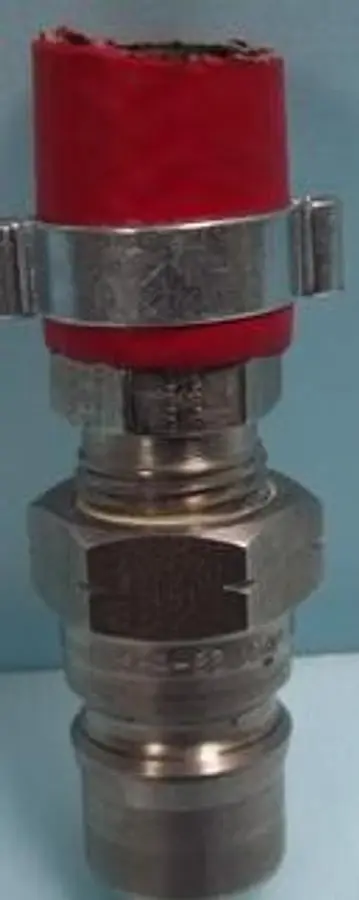 QTY. 1. SWAGELOK &frac12;" STAINLESS STEEL QUIK-CO...