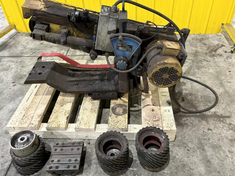 Used G&P B390-5 Roll Grinders Ohio US | Yoder Brothers machinery 13 #88651