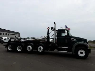Used 2022 MACK GRANITE Hooklifts & Roll-Offs Minnesota US | Carco Truck & Equipment #1513890