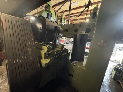 USED 1900 BETTS VTL