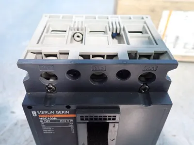 Used MERLIN GERIN NSC100N Circuit Breakers Ohio US | HGR 24 #878300