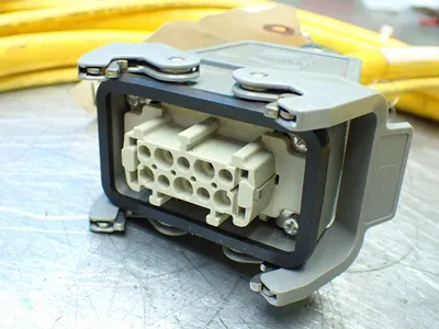 NEW CAMAU EWS18228E28