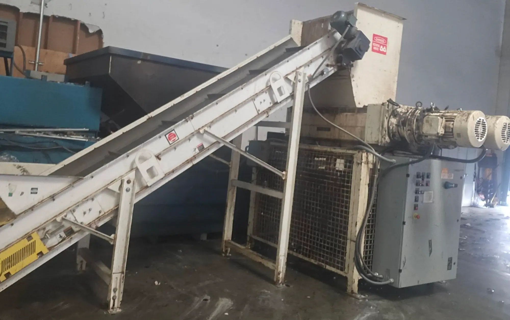 USED 2014 SHRED-TECH ST-50