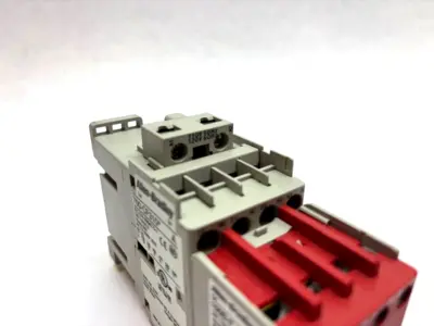 100S-C85D14BC | Allen Bradley 700S-CF620DBC Safety Control Relay Contactor, 110/120V Coil - Used