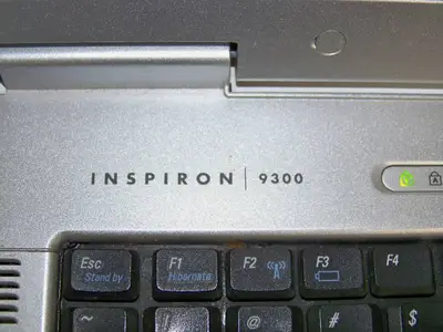 Dell Inspiron 9300 Laptop PP14L - as shown in pictures