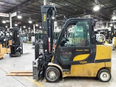 USED 2022 YALE GLC120