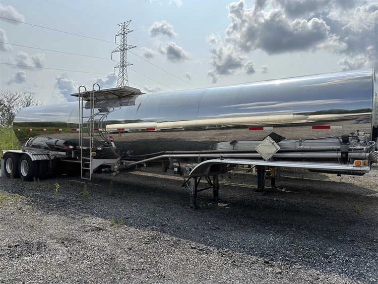 Used 2005 POLAR _UNKNOWN_ Tanker Trailers Indiana US | Lakeshore Equipment Sales #1546606