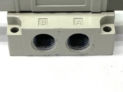 USED SMC AIR PILOT VALVE & BASE MOUNT 1/4" NPT