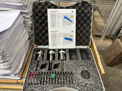 USED WEEKE VENTURE