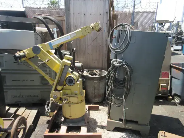 Used FANUC S-10 Robots | TNT Industrial #399454