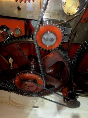 USED 1990 NATIONAL MACHINERY FORMAX FX33M
