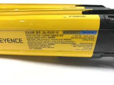 USED KEYENCE SAFETY LIGHT CURTAIN SET FINGER-PROTECTION