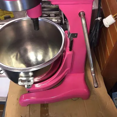 HOBART A 200 20 QT Mixer Includes Guard, Bowl & Pattle Hook & Whip 115VHOBART A 200 20 QT Mixer Includes Guard, Bowl & Pattle Hook & Whip 115V