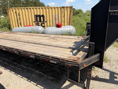 Used 2019 ELITE GOOSENECK DOVETAIL 32' Deckover Trailers Indiana US | Miedema Asset Management Group #1437044