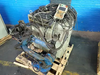USED 2011 YASKAWA MOTOMAN MH6