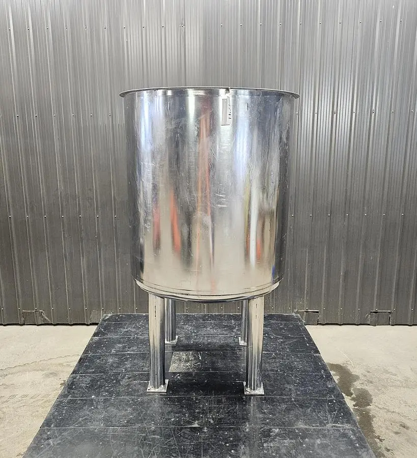 Used 275 Gallon Tank, 304 Stainless Steel