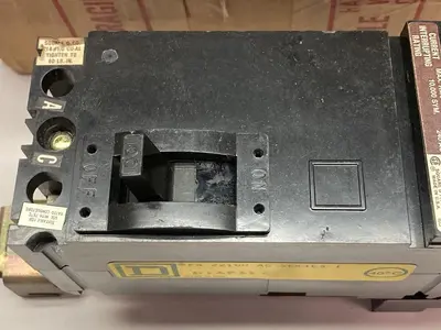 New | in-Stock SQUARE D FA 22100-AC Circuit Breakers | Surplus Asset Holdings #1189501