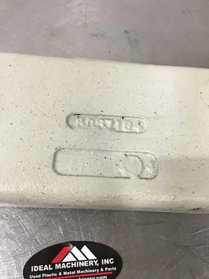 USED CINCINNATI MILACRON 5037164