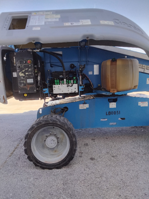 USED 2014 Genie S-60X