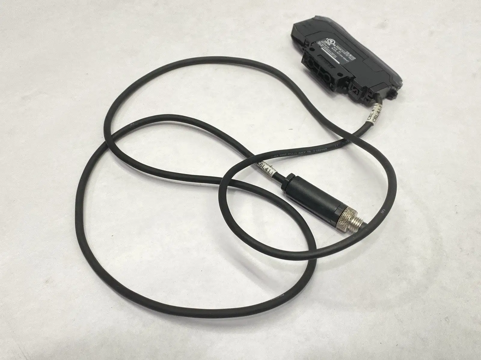 FS-N11P | Keyence  Digital Fiber Optic Sensor Fiber Amplifier - Used