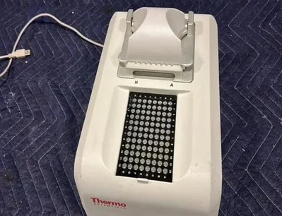 USED THERMO FISHER SCIENTIFIC NANODROP