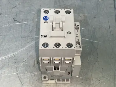 Used ALLENBRADLEY 100S / 100C30*00 PLC Contactors Ohio US | HGR 24 #1518395