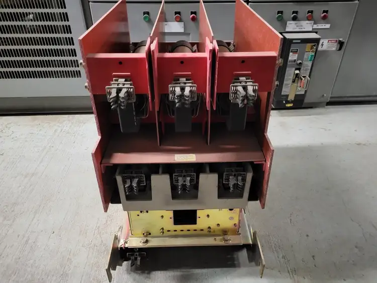 Used SIEMENS 88H3533064A1AT Switchgears British Columbia CA | Lenmark #240630
