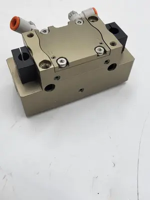 Used SCHUNK SCHUNK PGN-P 80-2 318521 PNEUMATIC GRIPPER Robot Parts | ND Industrial Surplus #1216648