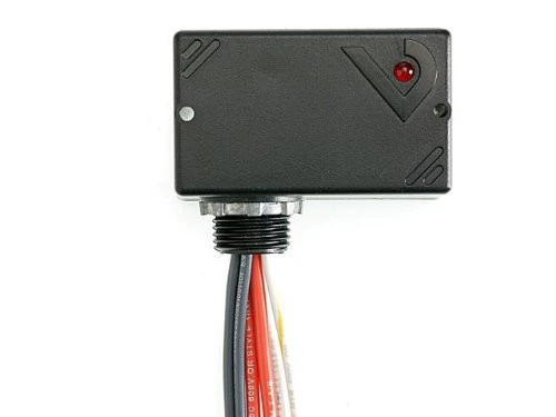 Veris Industries V120 Enclosed Relay, SPDT, 24VAC/DC & 120VAC Coil, 1/2" Nipple [New, Stocked at Amazon Fulfillment]