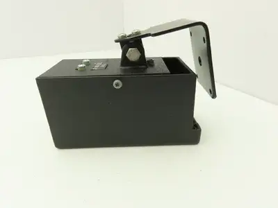 Microwave Sensors D7W-1A Door Opener Motion Sensor 12/24VDC NO-NC Lot of 3