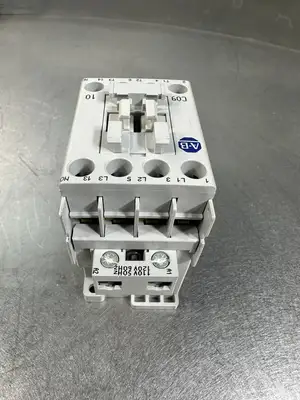 Allen Bradley 100-C09Z*10 Contactor (BIN-1.1.1)