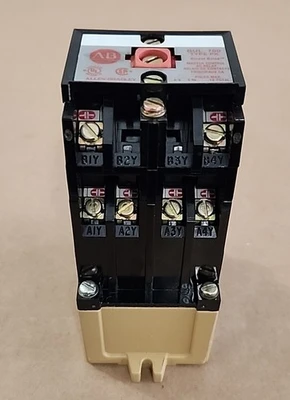 USED Allen-Bradley 700-PK600A1