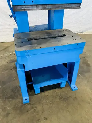 (1996) 60 TON FEDERAL/PRECISION INDUSTRIES OBI PRESS. STOCK # 0635821