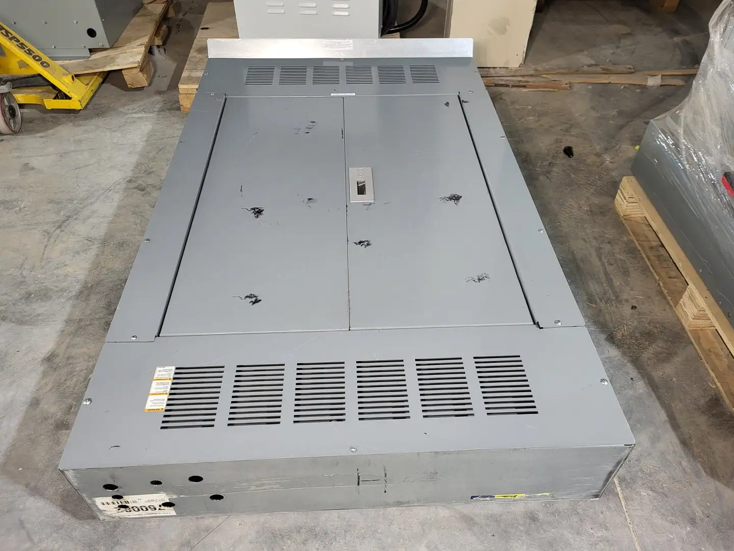 USED SQUARE D HCP32684