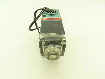 Numatics 11SAD400O013T Pneumatic Air Solenoid Valve Manifold 120V Coil 1/8" Port
