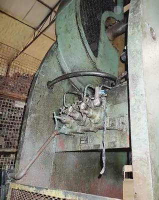 USED 1975 CLEARING 150-P-701