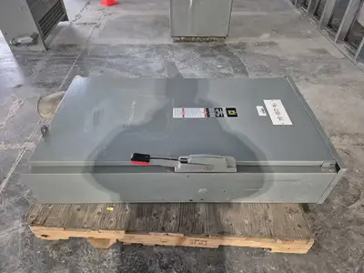 USED SQUARE D CH365R