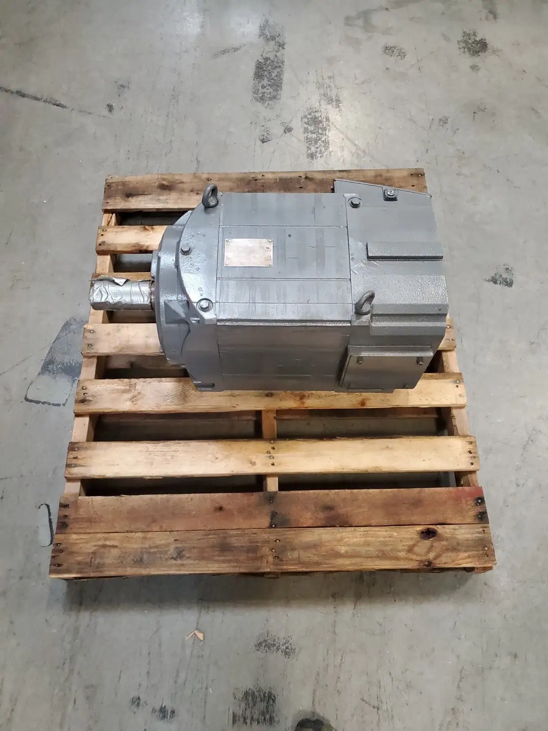 USED Siemens 184-1AB002EA1-Z 3 PHASE MOTOR, 5000Max RPM