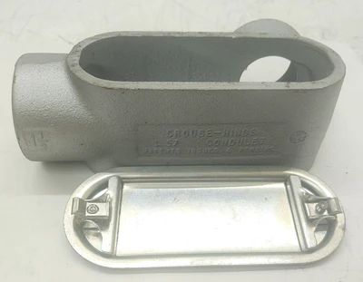 🔥NEW  Eaton Crouse-Hinds L57 1-1/2” Form 7 Condulet Conduit Body W/ (1) Cover