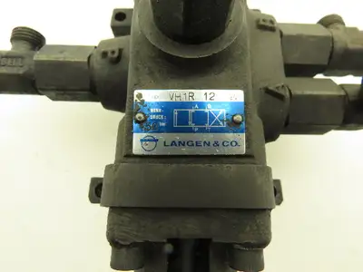 Langen VH1R12 Manual Hydraulic Directional Valve 3-Pos Lever