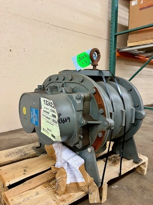 USED Dresser Roots 711 U-RAI