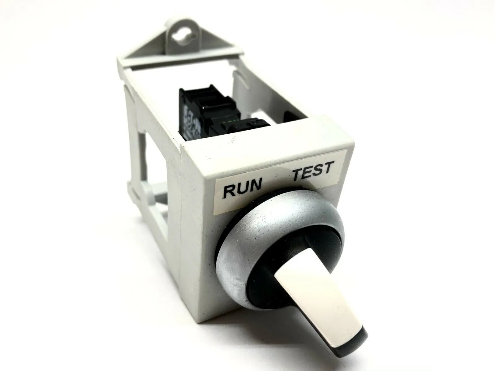 M22-WRK-K10 | Eaton  Selector Switch 2-Position w/ M22-IVS Mounting Rail Adapter - Used