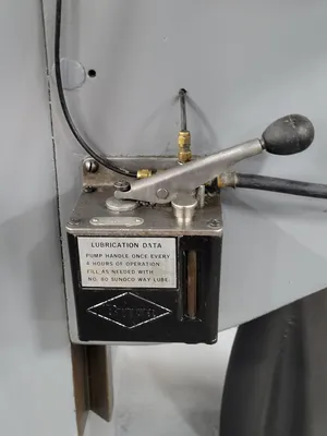 Used BRIDGEPORT 2 HP Vertical Mills Kentucky US | Machinery Central #1259541