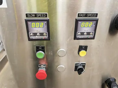 2016 EMPIRE AR300 Spiral Tipable Mixer | Harvest Equipment and Fabrication Inc (18)