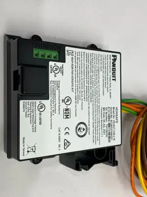 USED PANDUIT VERISAFE ABSENCE OF VOLTAGE TESTER, CIRCUIT TESTER