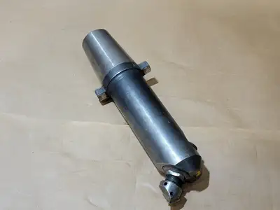 USED UNIVERSAL 805723