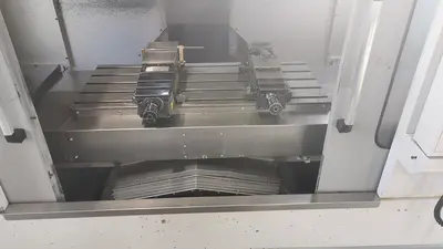 Used 2013 LILIAN SVM 105 Vertical Machining Centers CZ | Amaron s.r.o. #1056718