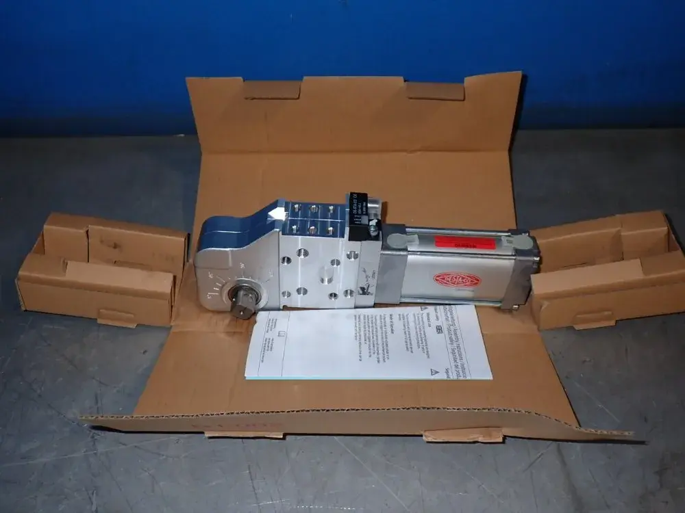 USED DESTACO 82M3E23005NL81