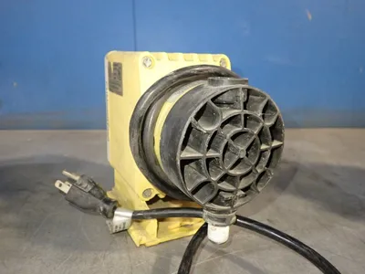 USED LMI MILTON ROY P131392SI